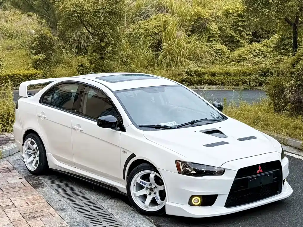 MITSUBISHI WING GOD