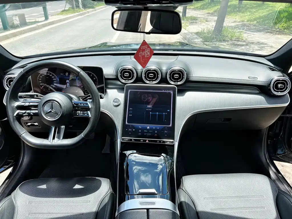 Mercedes-Benz C-Class — миниатюра 7