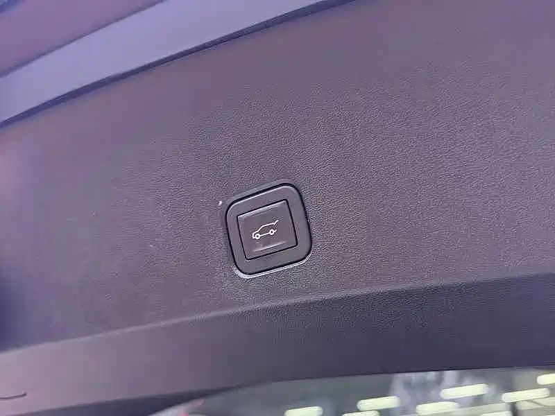 Cadillac XT5 — миниатюра 14