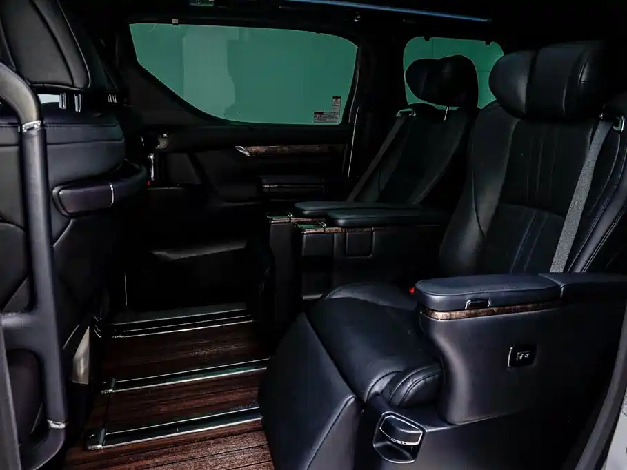 Toyota Alphard 2021 2.5L Luxury