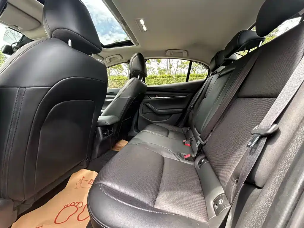Mazda 3 Axela — миниатюра 6