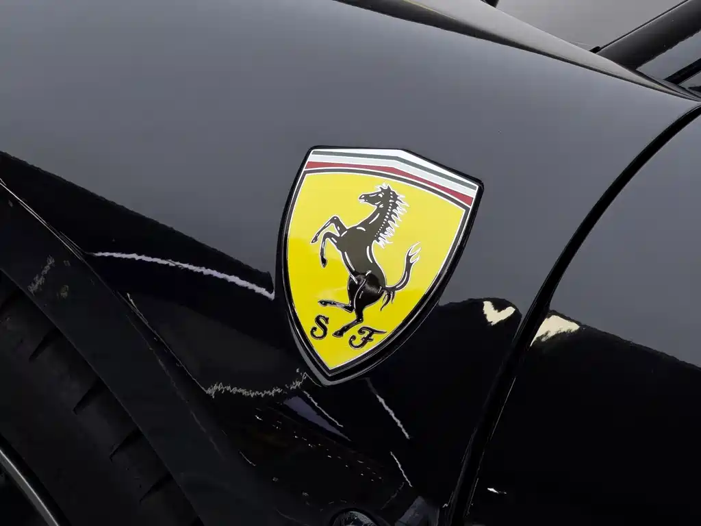 Ferrari F8 — миниатюра 10