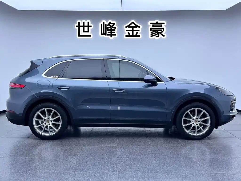 Porsche Cayenne — миниатюра 25