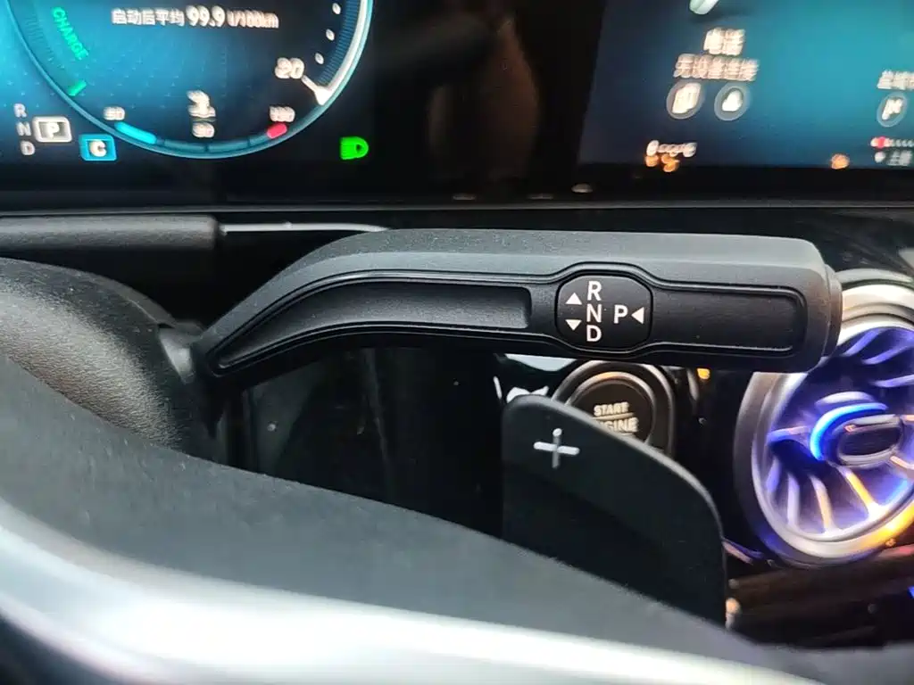 Mercedes-Benz GLA — миниатюра 14