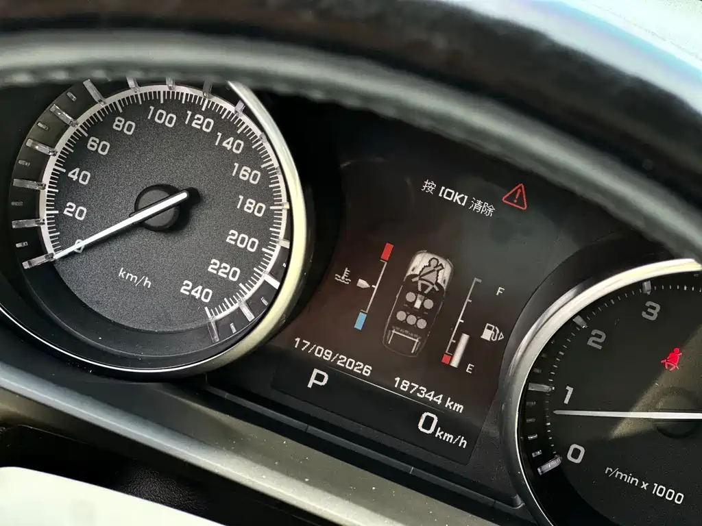 Land Rover Sport — миниатюра 16