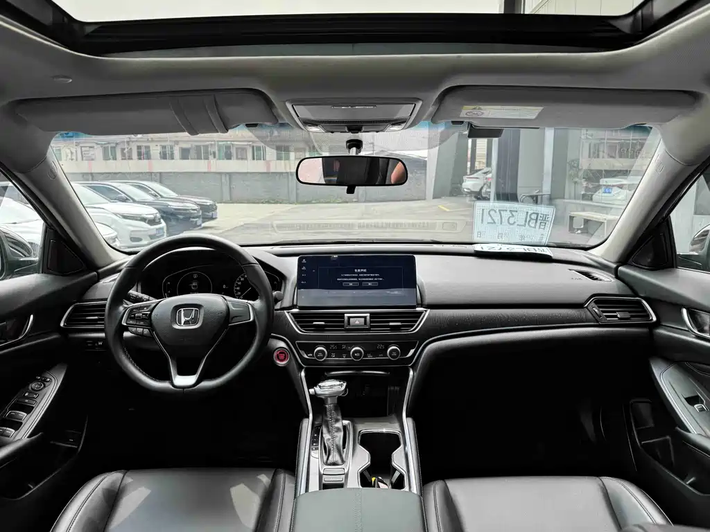 Honda Accord — миниатюра 5