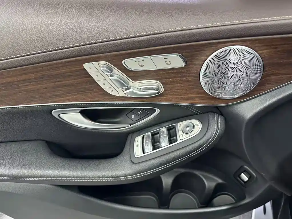 Mercedes-Benz GLC — миниатюра 6
