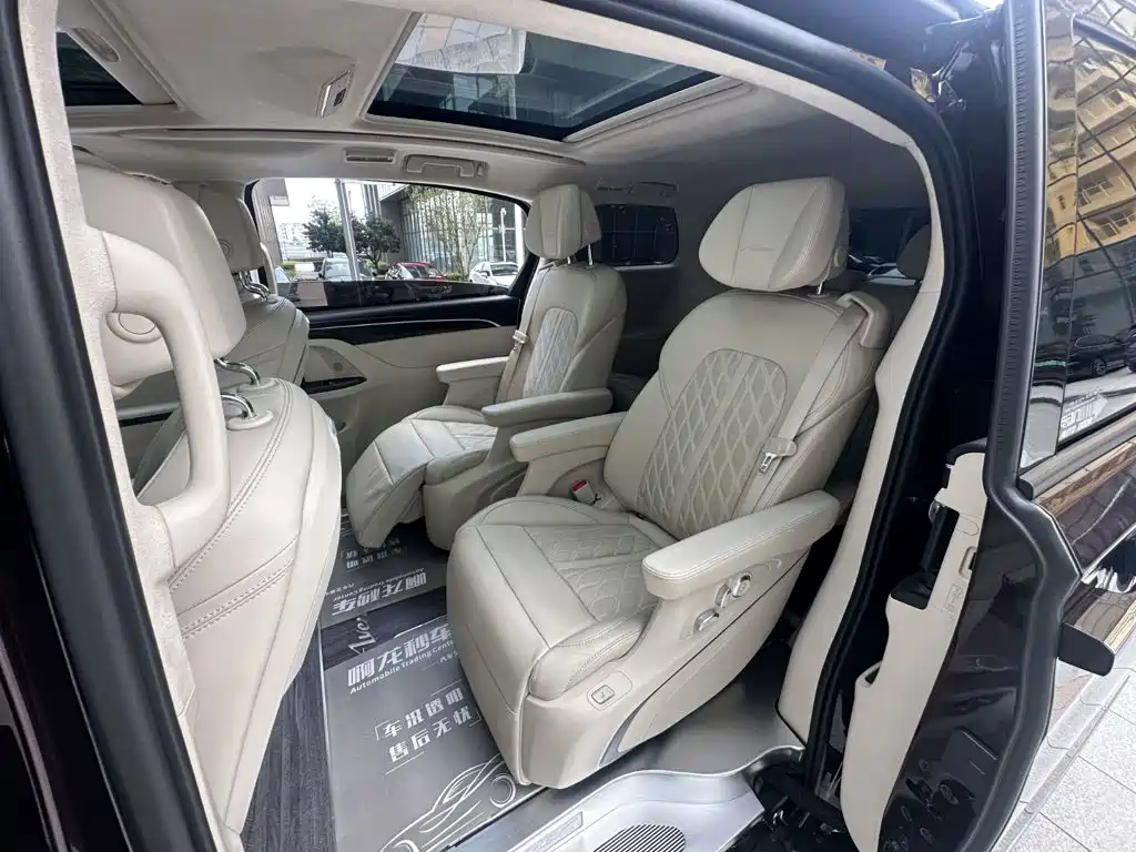 Buick GL8 2021 Avenir мест