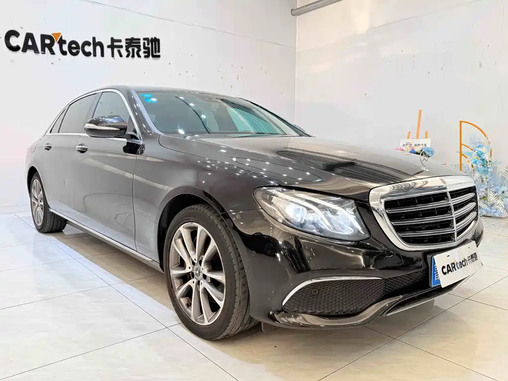 Mercedes-Benz E-Class — миниатюра 3