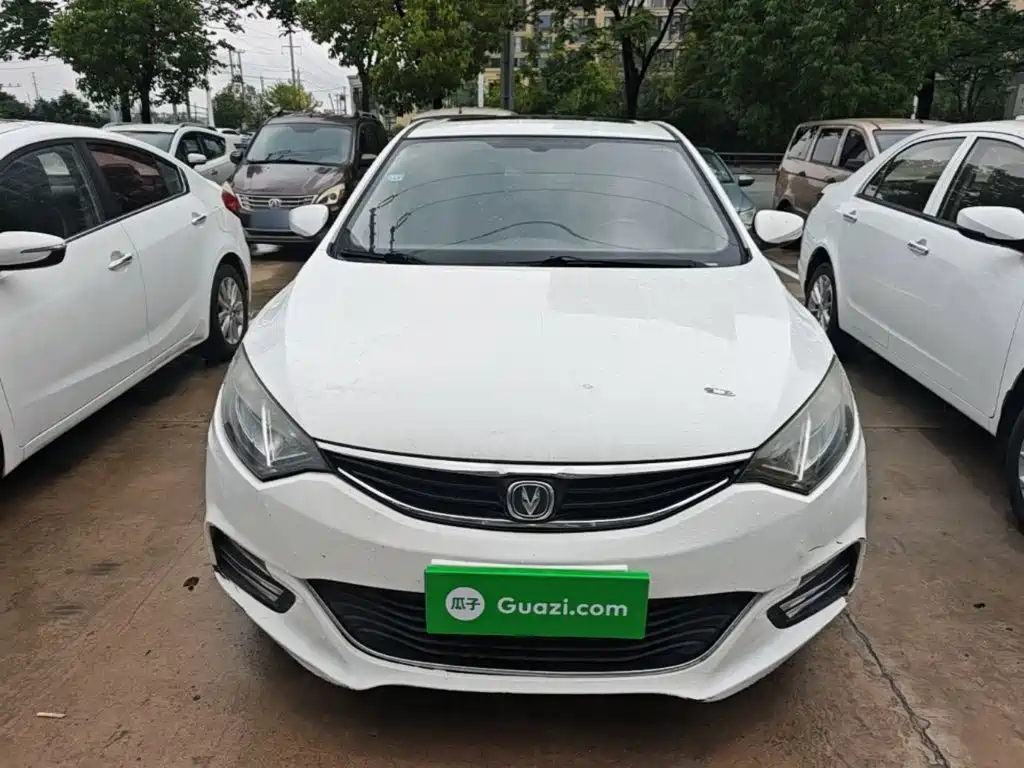 Changan Eado XT — миниатюра 3