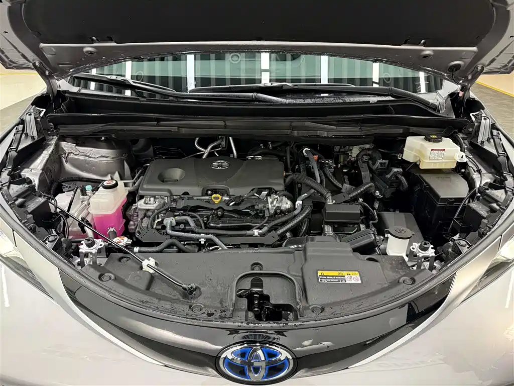 Toyota Sienna — миниатюра 19