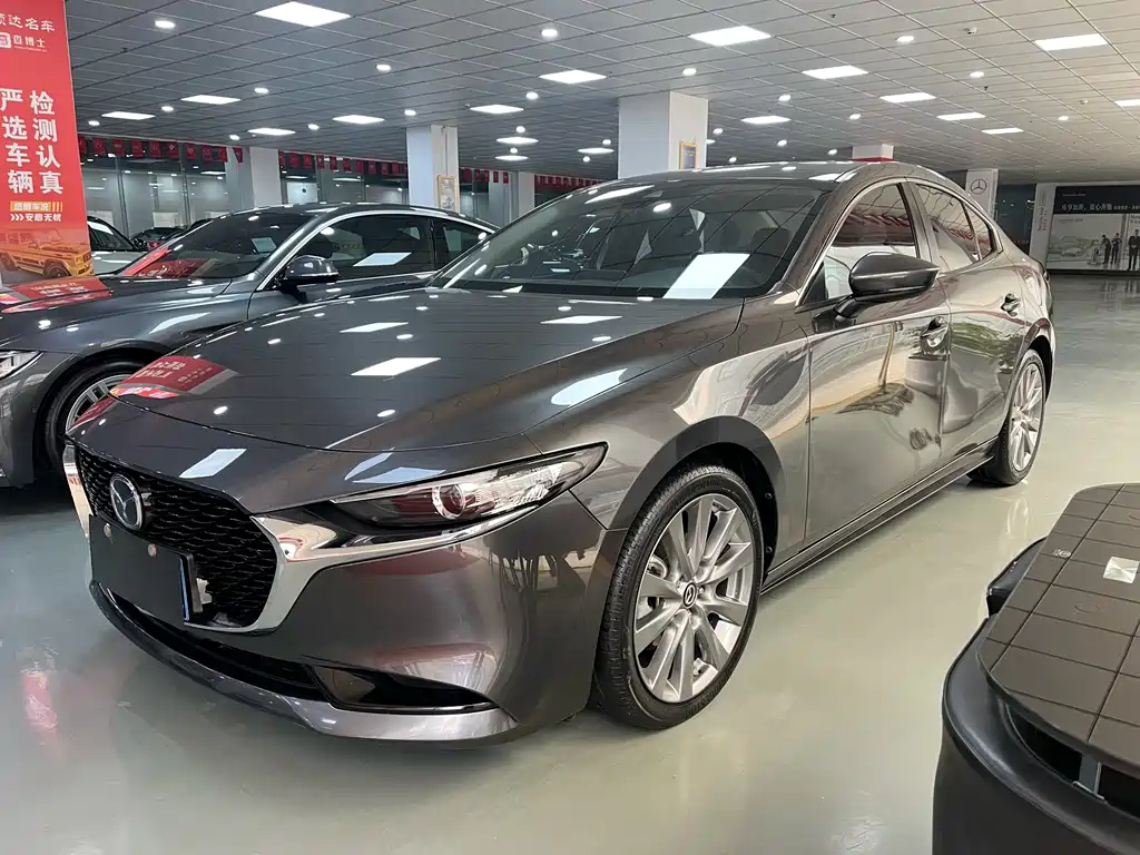 Mazda 3 Axela 2023