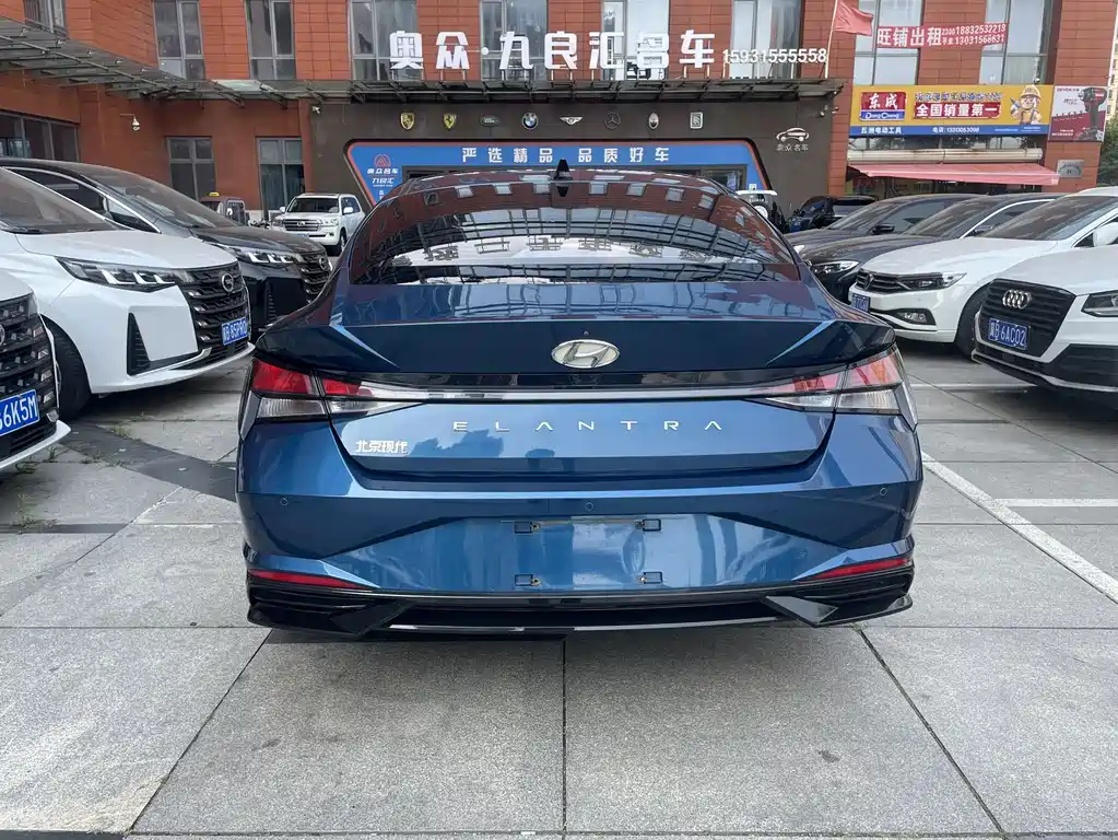 Hyundai Elantra — миниатюра 7