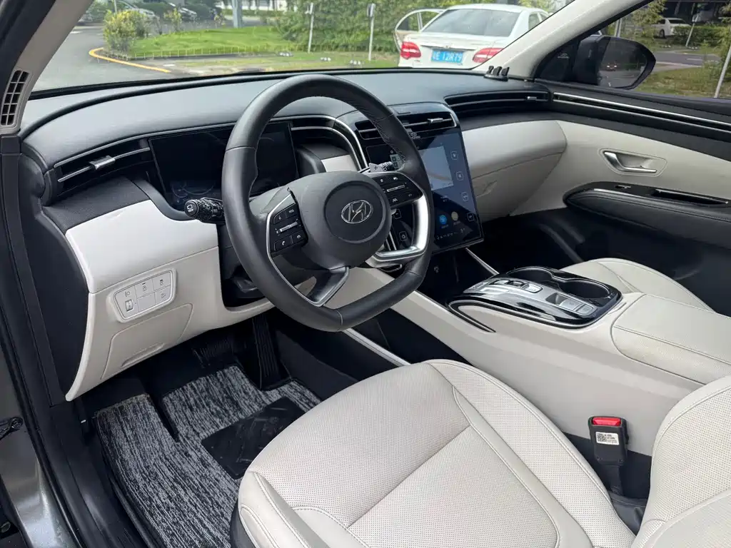 Hyundai Tucson — миниатюра 9