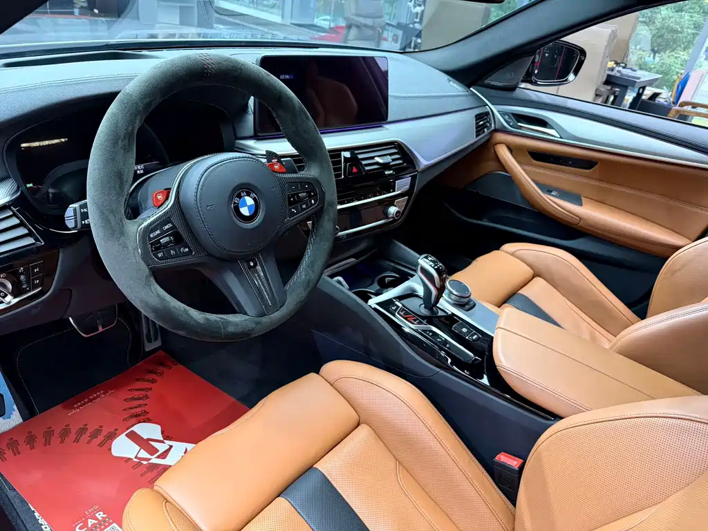 BMW M5 — миниатюра 7