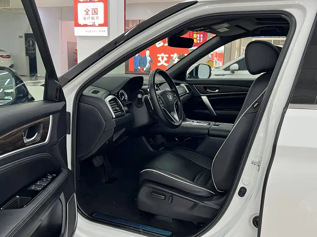 Honda UR-V 2017 370TURBO Premium V