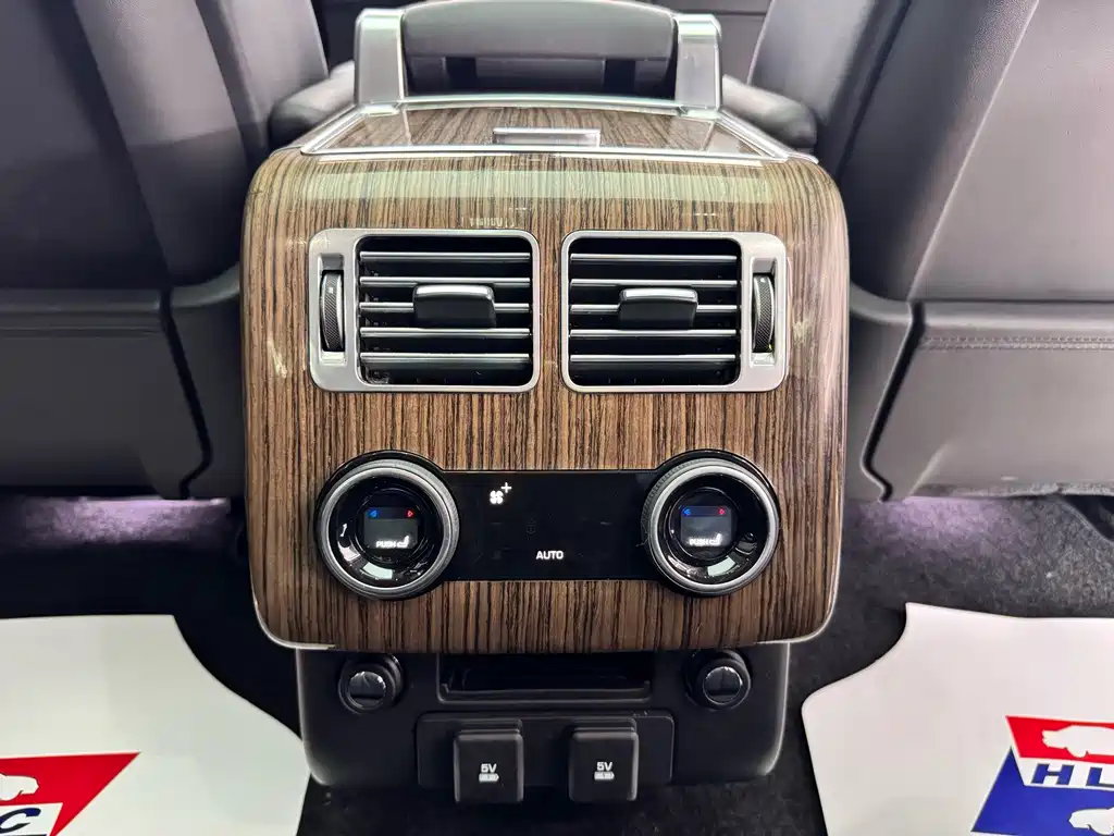 Land Rover Range Rover — миниатюра 19