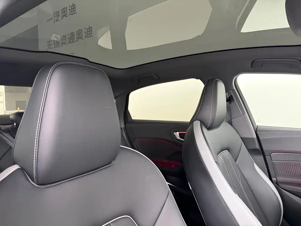 Audi A5L — миниатюра 10