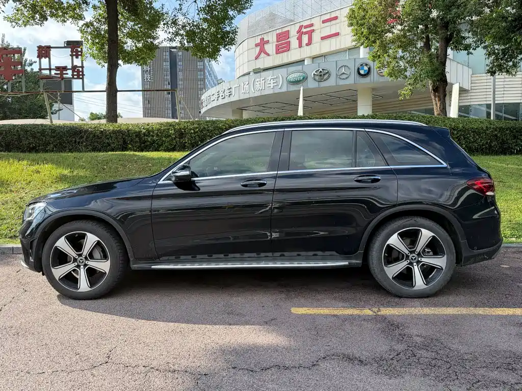 Mercedes-Benz GLC 2020 GLC 300 L 4MATIC Luxury