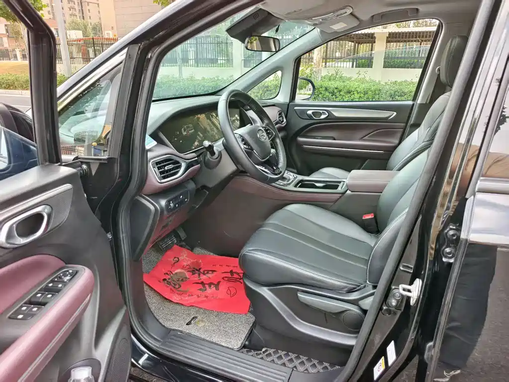 GAC Motor Trumpchi M6 — миниатюра 5