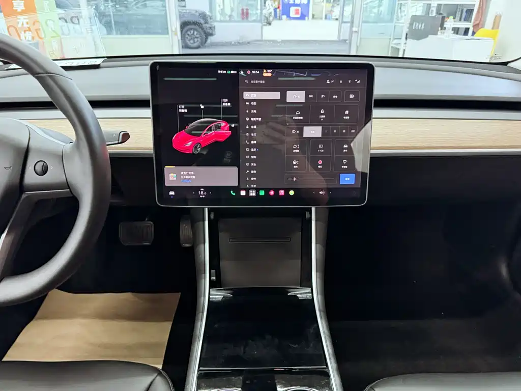Tesla Model 3 — миниатюра 13