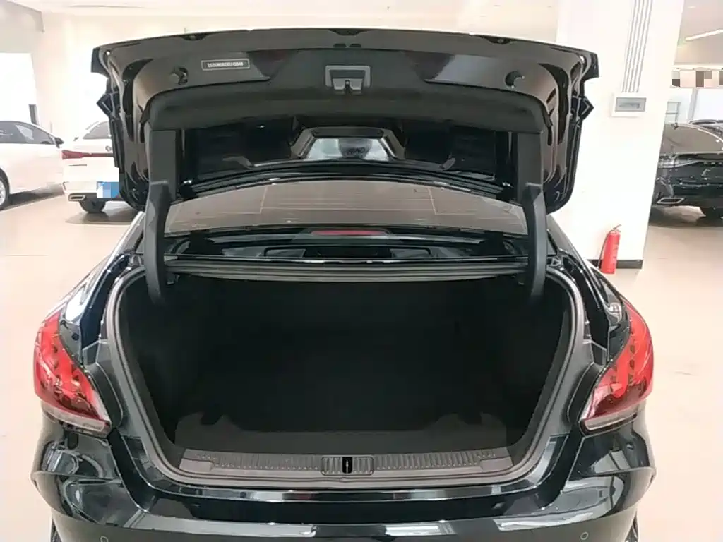 MG MG5 — миниатюра 19