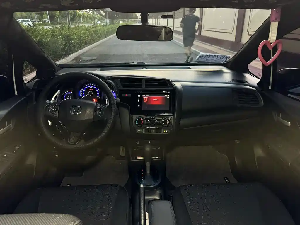 Honda Fit — миниатюра 6