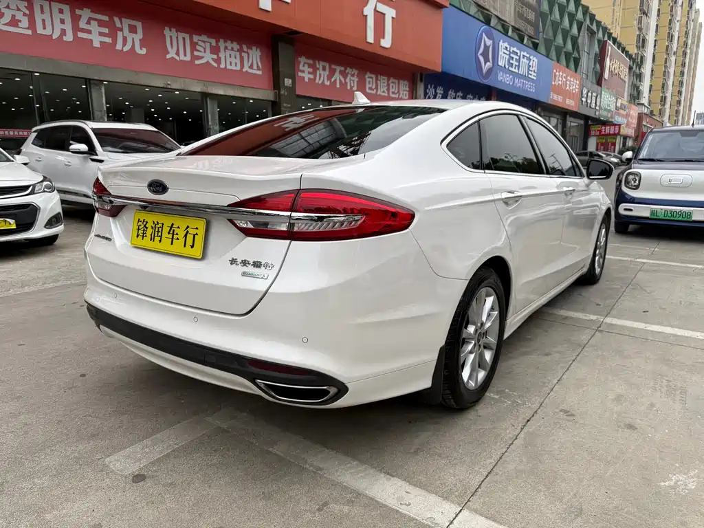 Ford Mondeo — миниатюра 6