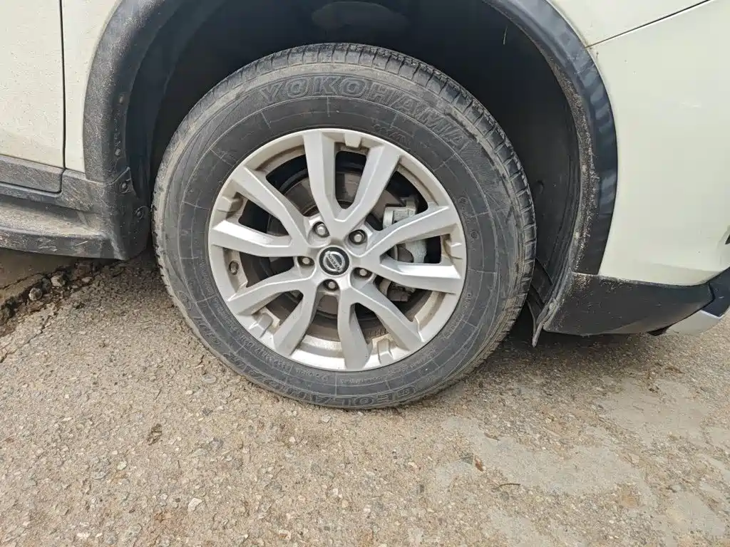 Nissan X-Trail — миниатюра 8