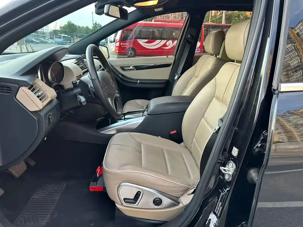 Mercedes-Benz R 2014 R 320 4MATIC Luxury