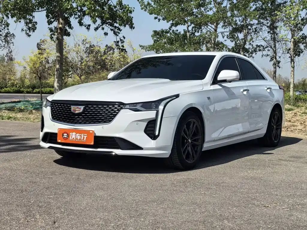 Cadillac CT4 2022