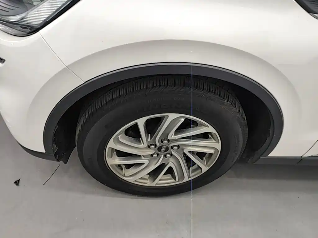 Lincoln Aviator — миниатюра 23