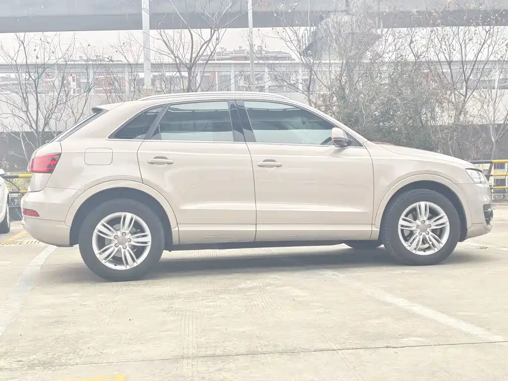 Audi Q3 2015 35 TFSI quattro
