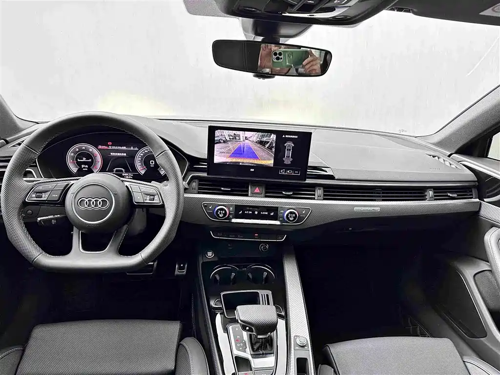 Audi A4L 2024 40 TFSI quattro RS