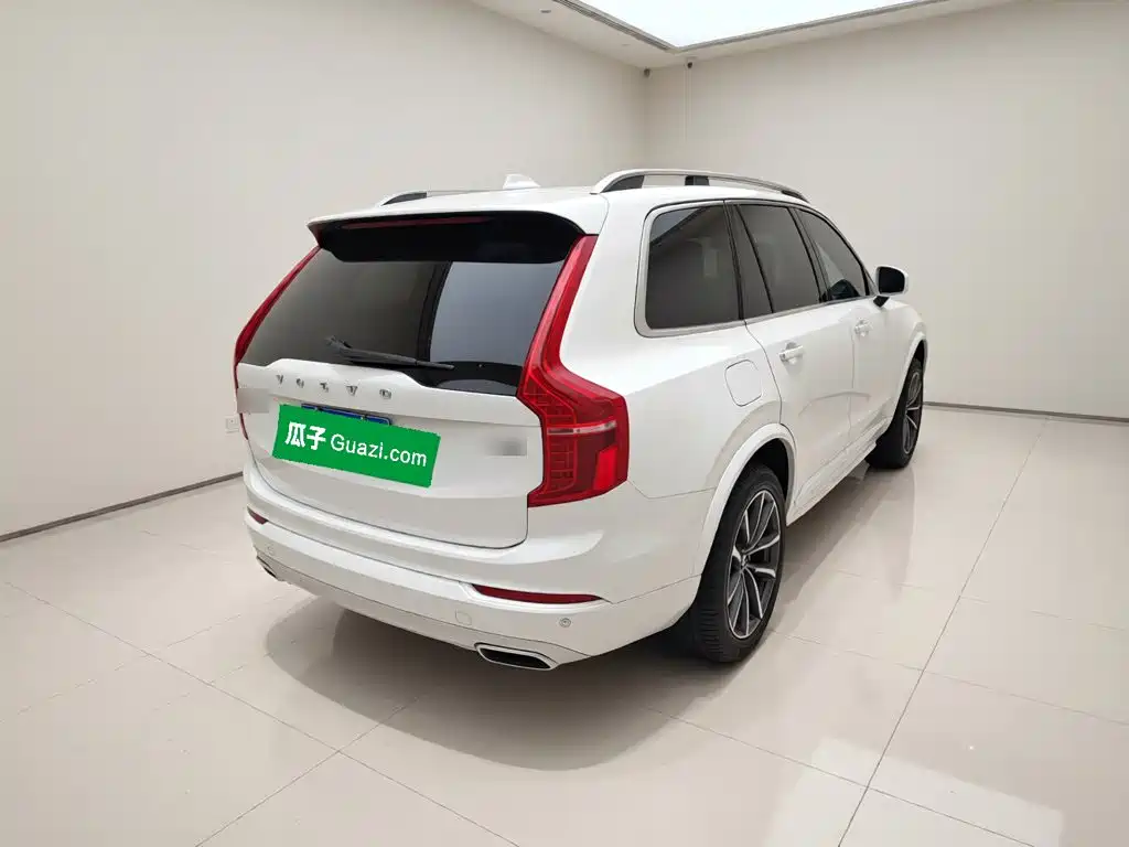 Volvo XC90 — миниатюра 6