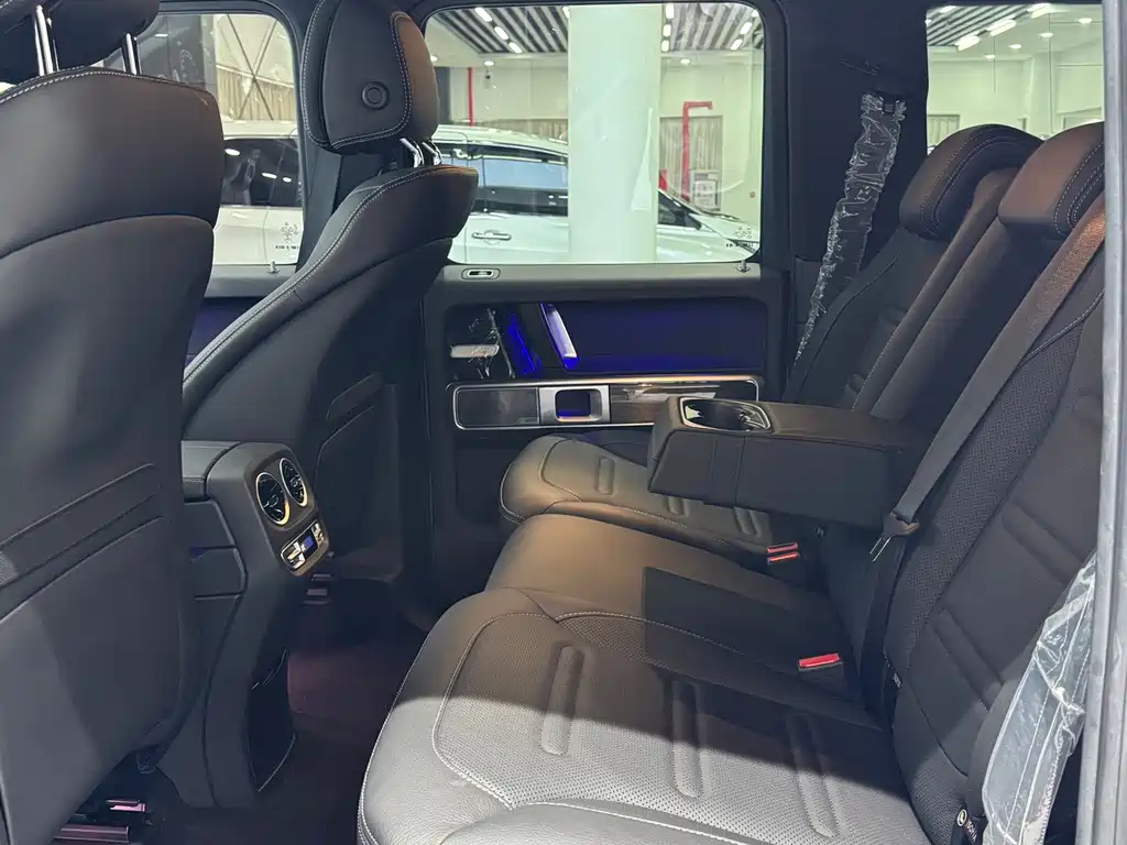 Mercedes-Benz G-Class — миниатюра 13