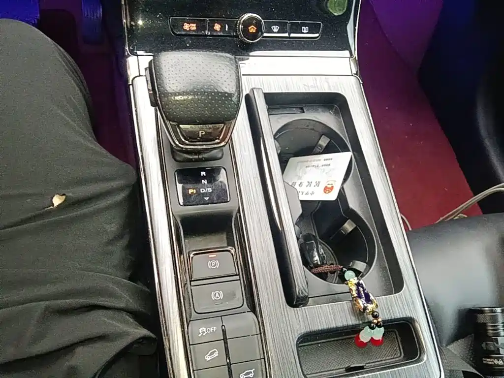 Roewe RX5 — миниатюра 14