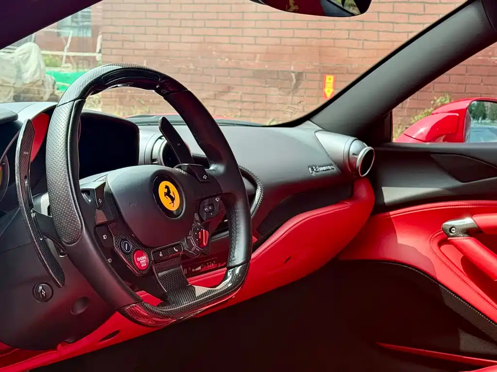 Ferrari F8 — миниатюра 8