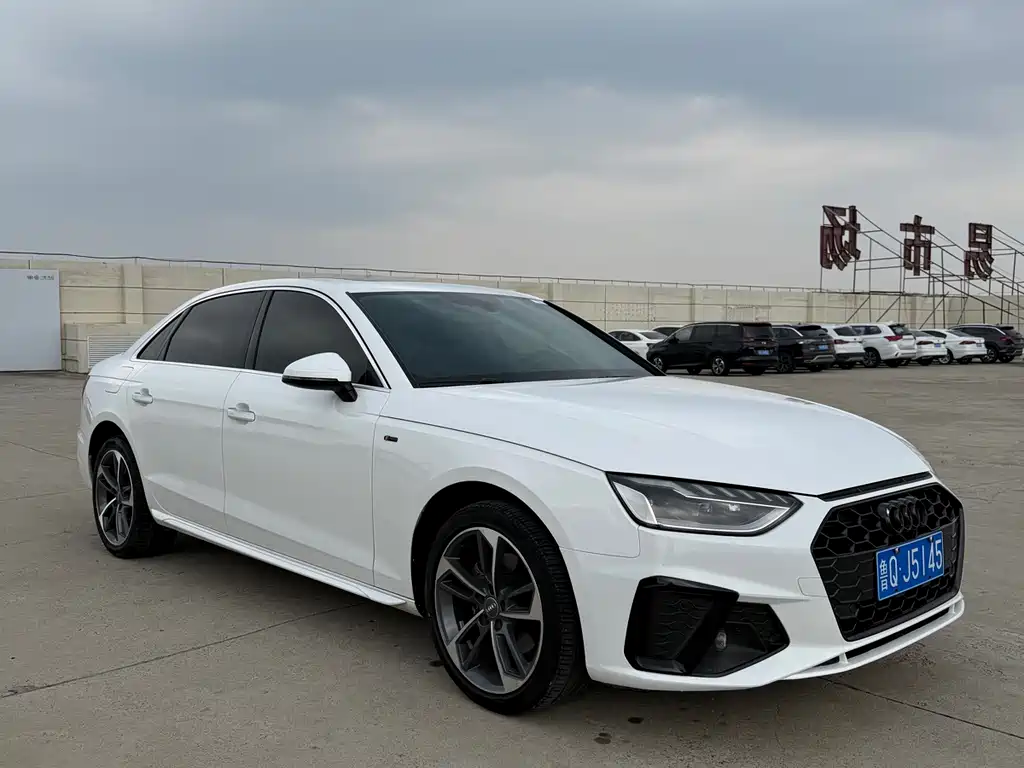 Купить Audi A4L