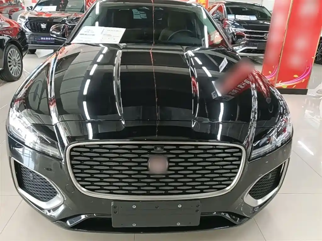 Jaguar XFL 2024 2.0T P250 Premium Luxury
