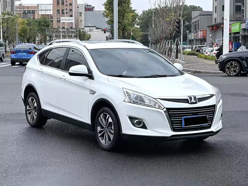 LUXGEN EXCELLENT 6 SUV