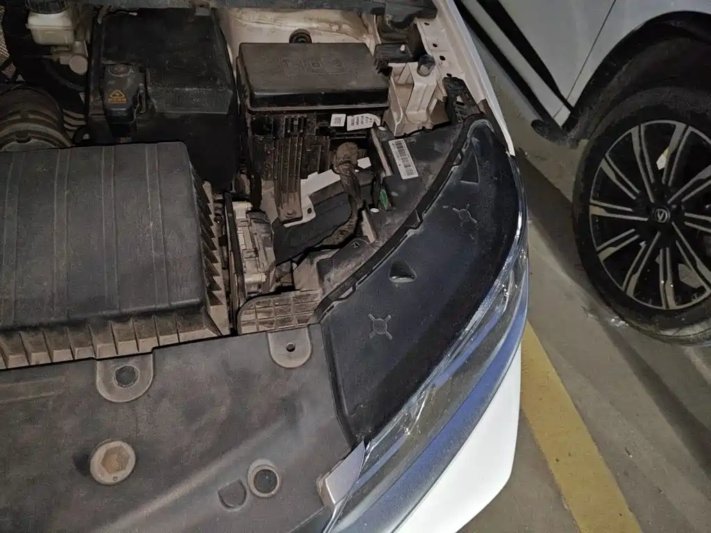 Geely Binyue — миниатюра 20