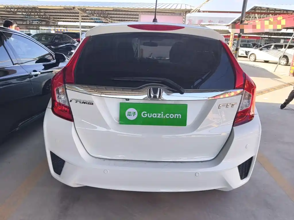 Honda Fit — миниатюра 6