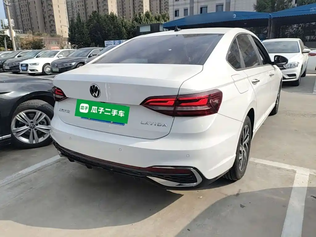 Volkswagen Lavida — миниатюра 7