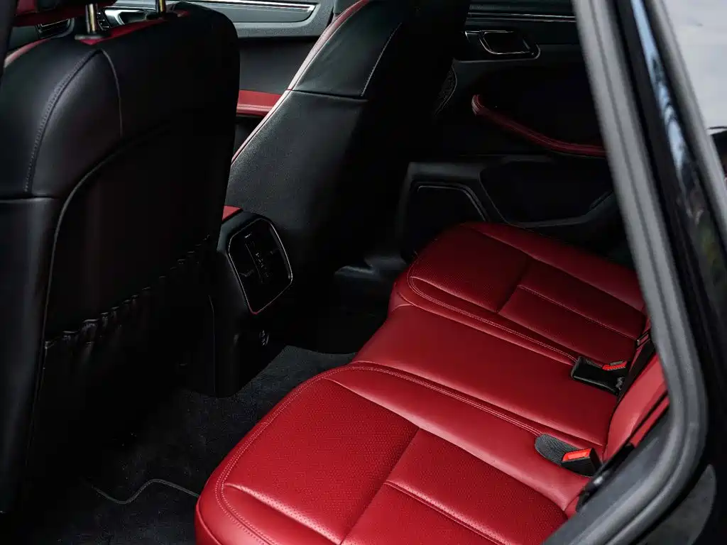 Porsche Macan — миниатюра 6