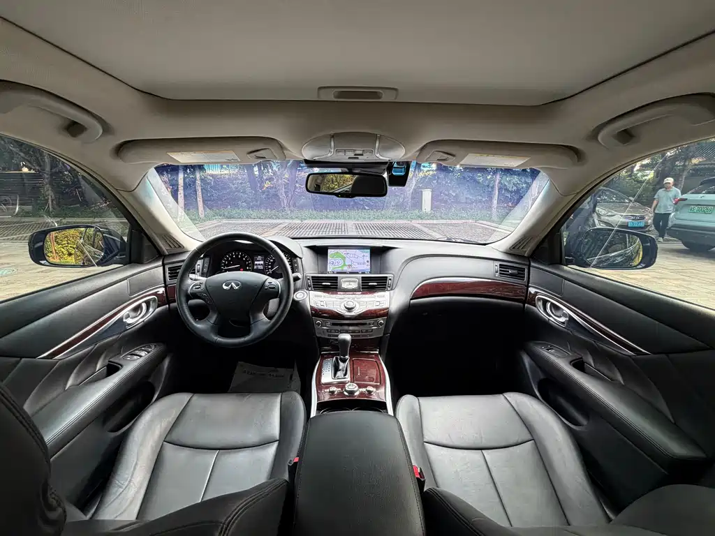 Infiniti Q70 — миниатюра 16