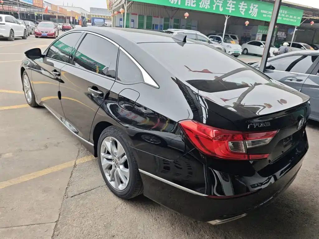 Honda Accord — миниатюра 5