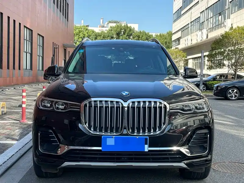BMW X7 2020 xDrive40i Lead Luxury