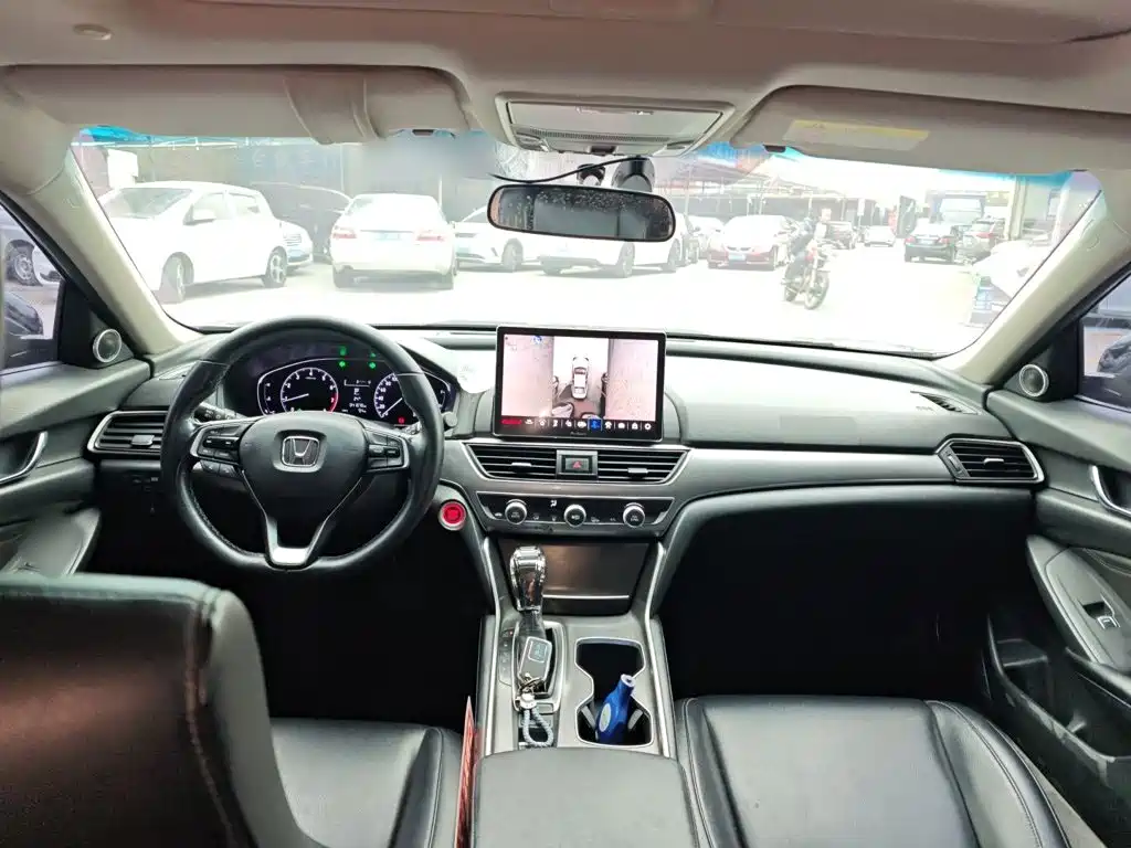 Honda Accord — миниатюра 10