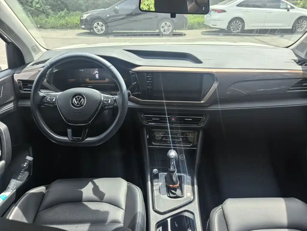 Volkswagen Tharu — миниатюра 5